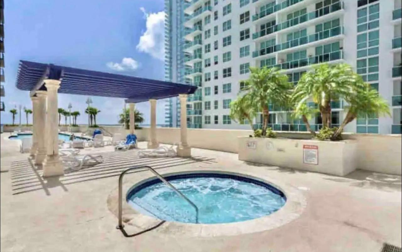 Stunning 2Br Condo Brickell-Waterviews-Freeparking Miami Extérieur photo